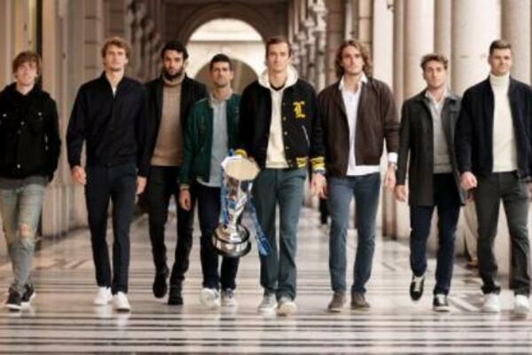 ĐOKOVIĆ POVEO "KLINCE" U ŠETNJU TORINOM: Italijani se osvrtali za "osam veličanstvenih"! Novak u centru pažnje!