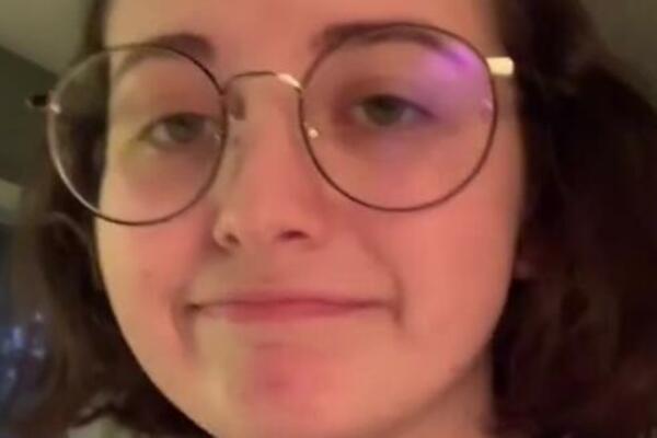 HANA (23) IMALA UPALU SINUSA PA OTKRILA NEŠTO NEZAMISLIVO: Iz nosa izvadila PREDMET koji sad nosi kao NAKIT (VIDEO)