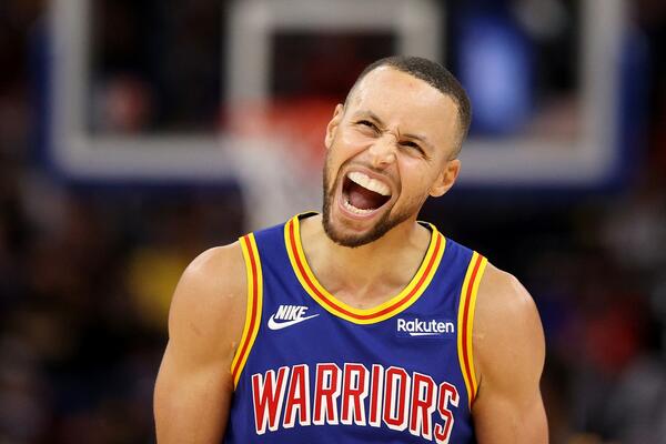 KARI JE NAJBOLJI TROJKAŠ SVIH VREMENA: Voriorsi opet "rešetaju", a kako će tek kad se vrati Tompson! (VIDEO)