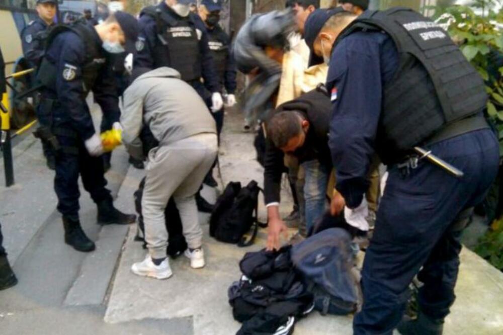 VELIKA POLICIJSKA AKCIJA! Pronađeno 82 ilegalna migranta na teritoriji Savskog venca i Starog grada