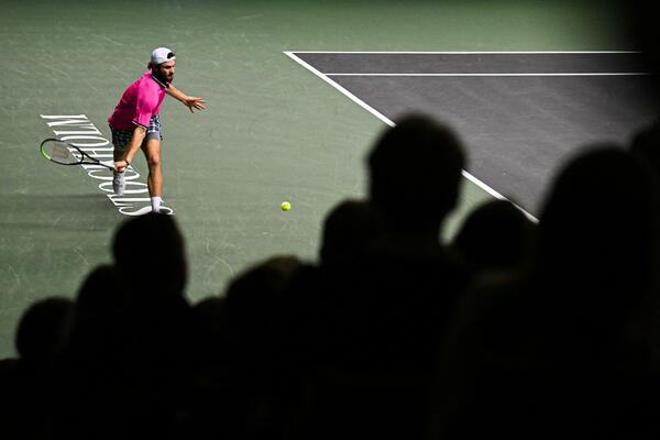 IZNENAĐENJE U GLAVNOM GRADU ŠVEDSKE: Američki teniser osovojio prvu titulu u karijeri (FOTO)