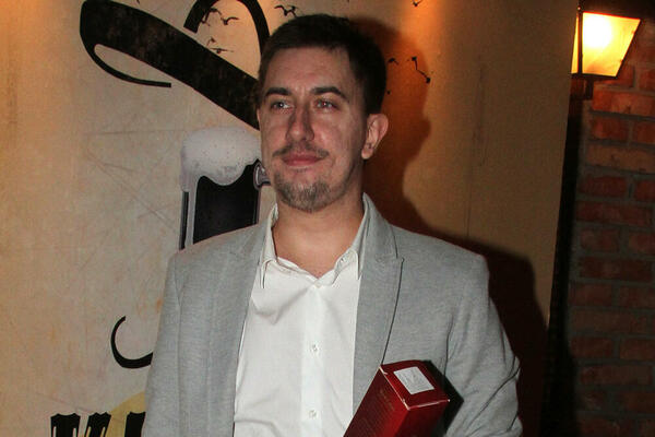 BIVŠA DEVOJKA MU ODMAH ČESTITALA ROĐENJE DETETA: Veliko slavlje u domu PEVAČA