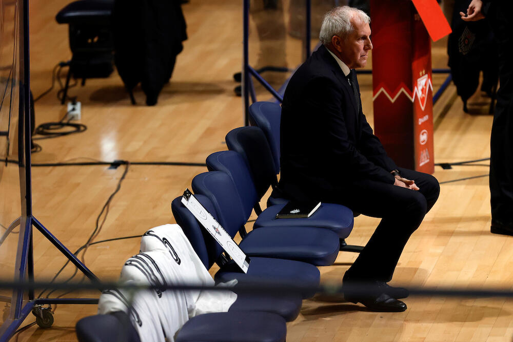 "DELIJE" UVREDAMA DOČEKALE OBRADOVIĆA: Radonjić odmah REAGOVAO! (VIDEO)