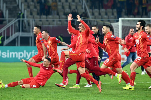 SEVERNA MAKEDONIJA U BARAŽU: Heroji - Alioski i Elmas!