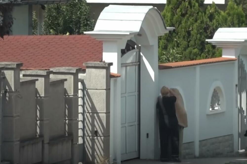 NAŠA MUZIČKA ZVEZDA ŽIVI U ČISTOM LUKSUZU: Sa NJIM je sazidala PRVU VILU, a onda su uložili pare u OVAJ RAJ