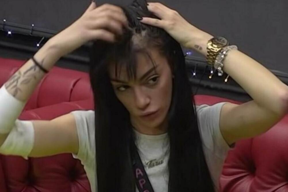 JEZIVE POSLEDICE TARE SIMOV NAKON TUČE SA MILJANOM KULIĆ! Ćelava nakon ŽESTOKOG obračuna: "Bila sam KRVAVA!" (FOTO)