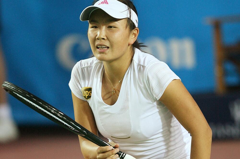 WTA TRAŽI HITNU ISTRAGU: Ni traga ni glasa od kineske teniserke otkako je OPTUŽILA POLITIČARA ZA SILOVANJE!