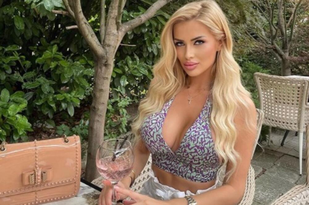 VRELI KADROVI LUKASOVE BIVŠE! Božana se skinula u BIKINI, nakon ovih KADROVA vam neće BITI DOBRO