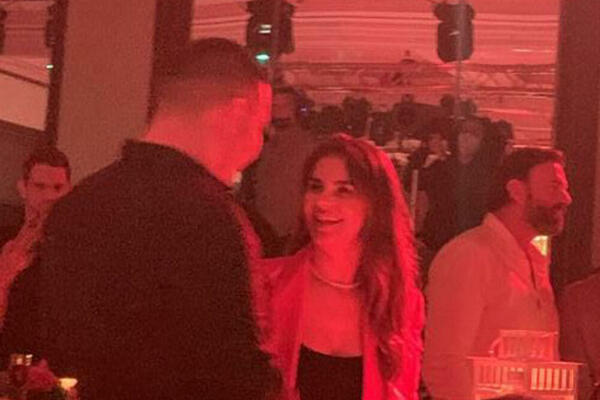 VEZA SA VIKTOROM NIJE DUGO POTRAJALA, PREVARU NIJE KOMENTARISALA: Milica ne skida osmeh sa lica, majka je SVE REKLA