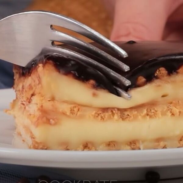 IDEALAN KOLAČ ZA KIŠNE DANE KOJI SU PRED NAMA: Sastojci lagani LETNJI, al ima 1 JESENJA CAKA! (RECEPT)