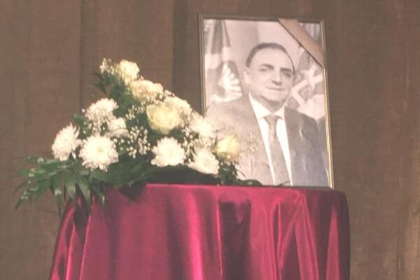 ODRŽANA KOMEMORACIJA POVODOM SMRTI DIREKTORA ZC UŽICE: Poslednji pozdrav doktoru Milošu Božoviću (FOTO)