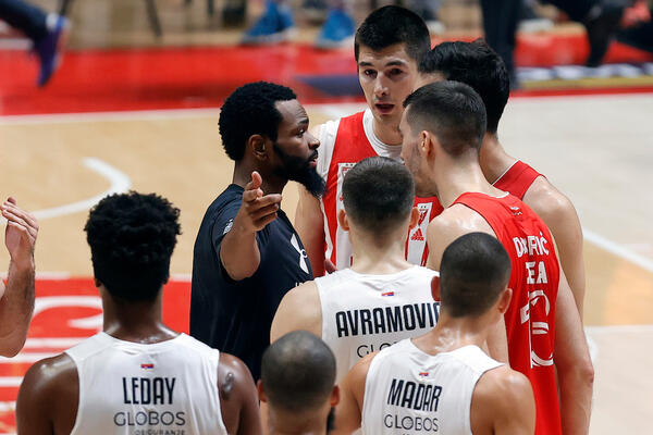 KAKVA BASKONIJA, DELIJE JOŠ UŽIVAJU U DERBIJU: 1 detalj ih posebno zabavlja - Panter pošao ka klupi Zvezde! (VIDEO)