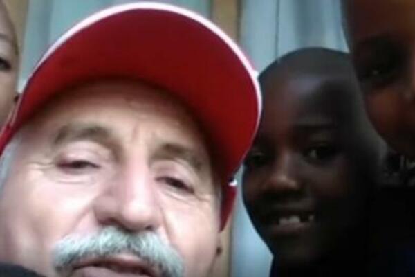 LUKA LETI UZGAJA VOĆE, A ZIMI POMAŽE DECI U AFRICI: Jagodinac ima zlatno srce, NIKAD NE ODMARA (FOTO)