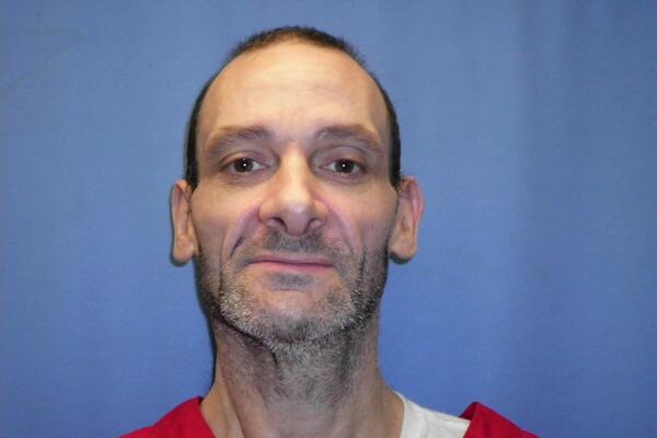 HOROR: Pre pogubljenja priznao da je ubio i snajku, nacrtao mapu mesta gde je sakrio telo