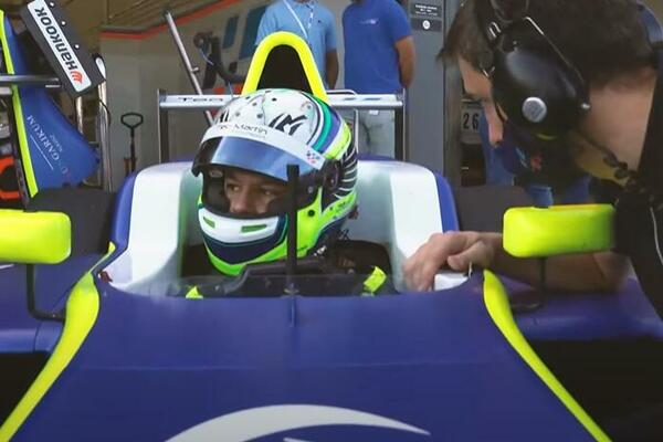 SRBIJA DOBIJA ŠAMPIONA U FORMULI: Bože pravde na podijumu u Barseloni!