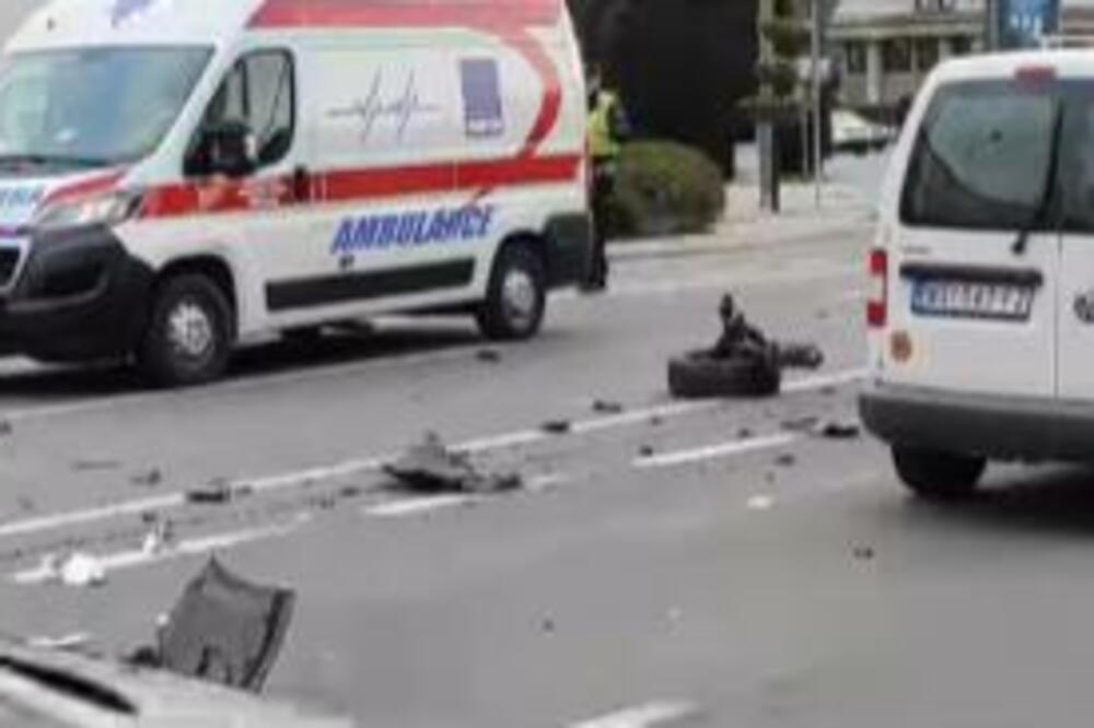 TEŽAK SUDAR U NOVOM SADU: Slupana 4 automobila, ima povređenih (VIDEO)