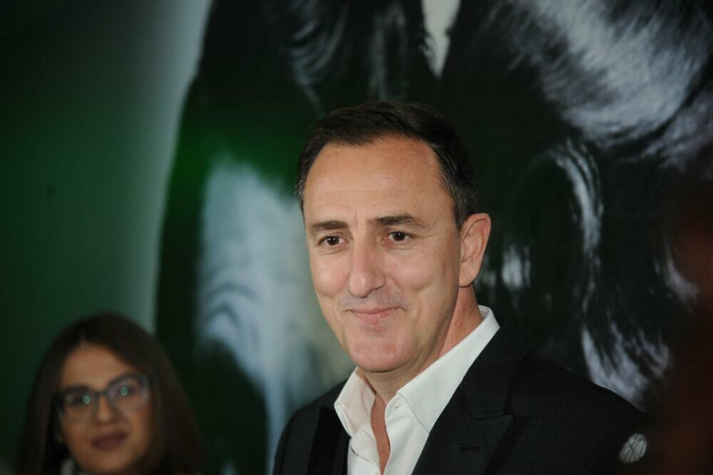 SERGEJ ĆETKOVIĆ PROGOVORIO O SVOJIM USVOJENIM ĆERKAMA: Pomenuo njihove BIOLOŠKE roditelje FOTO