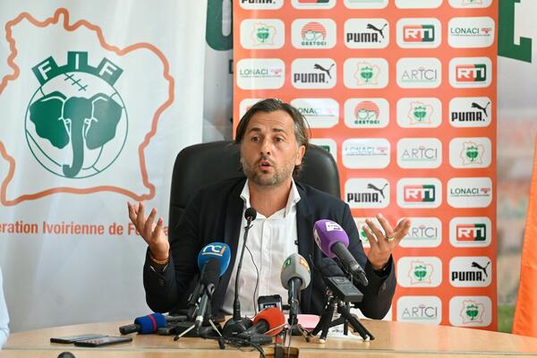 SELEKTOR OBALE SLONOVAČE BESAN ZBOG 'NEPRAVDE': FIFA ubija fudbal u Africi!