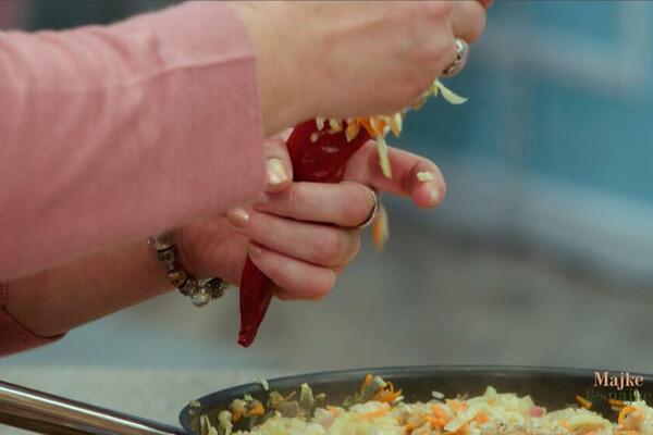 PUNJENE PAPRIKE, A JOŠ SU I KISELE: Brza priprema, a ukus očaravajuć (RECEPT)