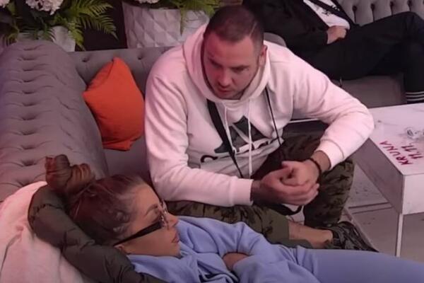 "TI SI BABA, MENI TREBA NEŠTO ŽIVLJE!" Car PONIZIO Dalilu na najgori mogući način, a onda i OSTAVIO! (VIDEO)