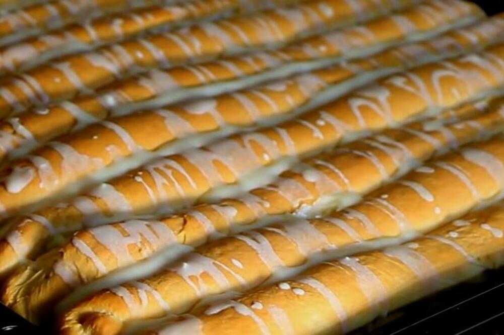 VAŠI OMILJENI SLANI ŠTAPIĆI KAO IZ PEKARE: Cela kuća će ZAMIRISATI, ne možete da im ODOLITE (RECEPT+VIDEO)