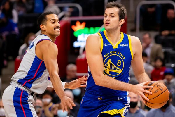 BJELICA ODLIČAN I KAD NEMA KARIJA, POKU GLEDAO MOĆNOG JANISA: Bostonu klasik, 11. trijumf zaredom Finiksa! (VIDEO)