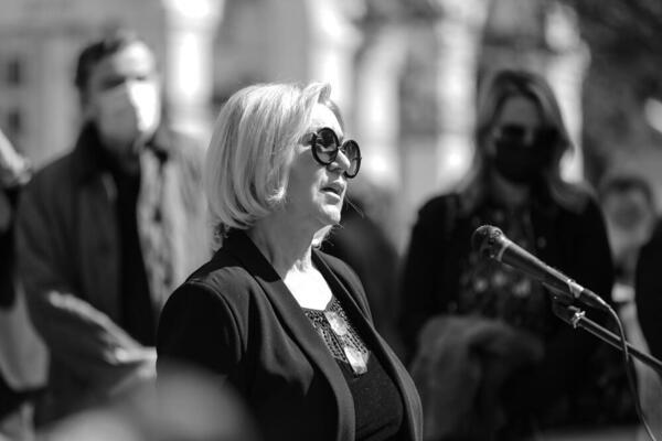 OTKRIVENO GDE ĆE POČIVATI MERIMA NJEGOMIR! Evo pored kojih velikana će biti sahranjena! (FOTO)