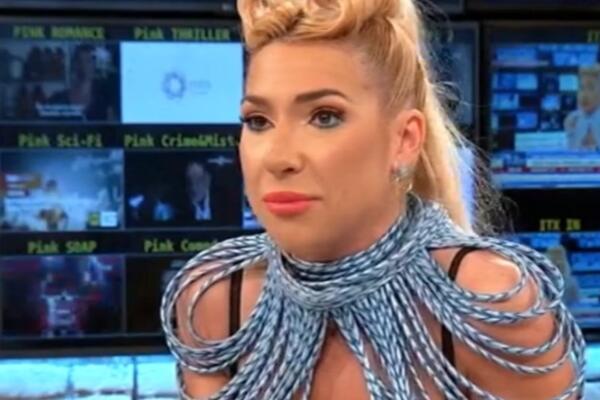 POMENUO JOJ DETE, A ONDA JE ONA ŽESTOKO OPLELA! Oglasila se Jovana Jeremić NAKON ŽESTOKE SVAĐE u studiju!