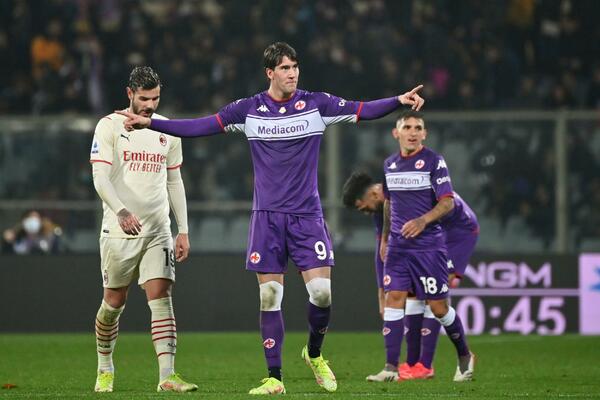 POVEĆAVA SE INTERESOVANJE ZA SRPSKIM NAPADAČEM: U red za potpis Dušava Vlahovića stao još jedan engleski velikan!