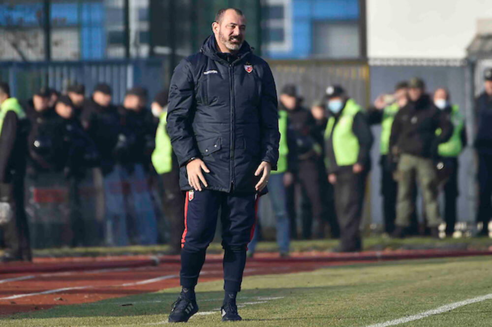 SUMIRAO UTISKE POSLE POBEDE U LUČANIMA: Stanković objasnio zbog čega je zamenio Rišaira Živkovića