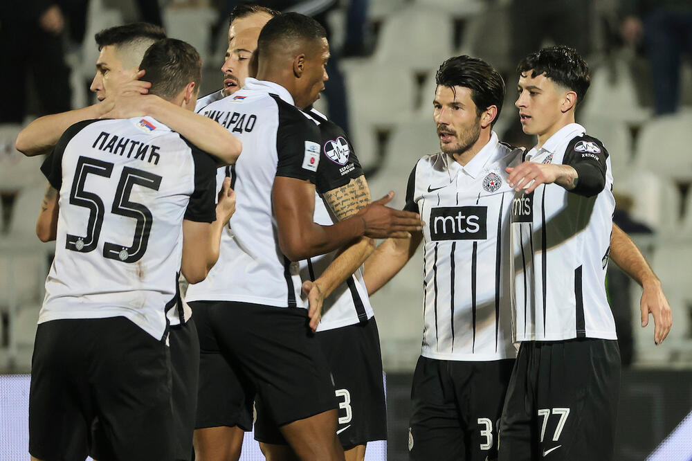 ČOVIĆ UPOREDIO VEČITE: Partizan timski igra bar 50 odsto bolje od Zvezde!