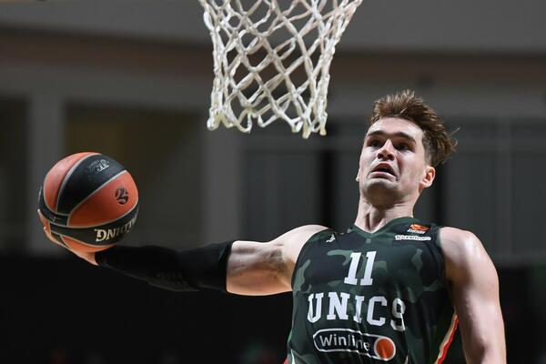 IPAK NIŠTA OD PARTIZANA: Hrvatski košarkaš ipak ostaje u Rusiji!