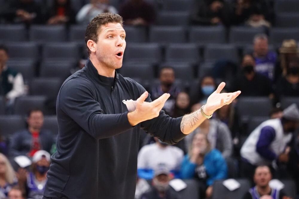 EKSPRESNO REAGOVALI NAKON ODLASKA VOLTONA: Sakramento Kingsi imaju novog trenera!