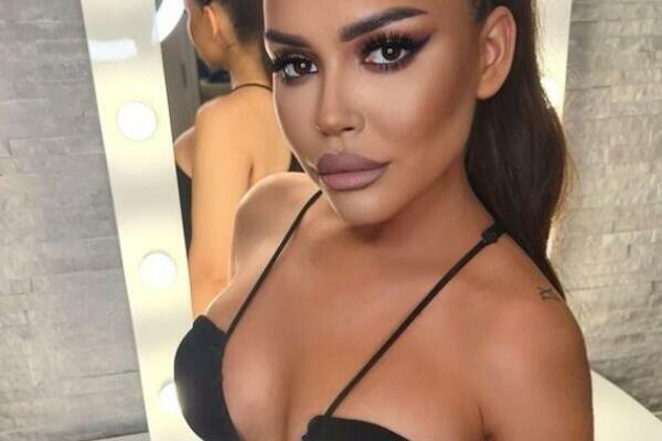 PAO JOJ MRAK NA OČI PA PROPALA U ZEMLJU: Prijatelj Aleksandre Mladenović ispričao ŠTA JE pevačica RADILA NA ŽURCI!