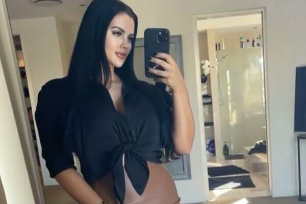 "LJUDI MI TRAŽE NEŠTO ODVRATNO, BIZARNO, FUJ"! OnlyFans zvezda otkrila najčudnije zahteve pratilaca