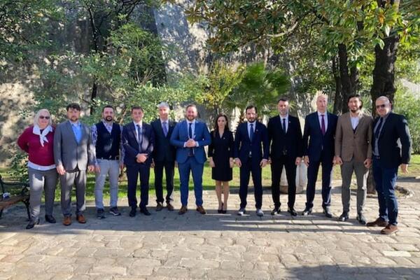 U KOTORU POSAĐENA STABLA PRIJATELJSTVA! Predsednici BALKANSKIH zemalja učestvovali u SAĐENJU (FOTO)