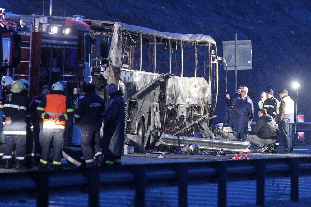 HOROR U BUGARSKOJ! Poginulo 46 osoba nakon što se ZAPALIO autobus, među njima ima i DECE