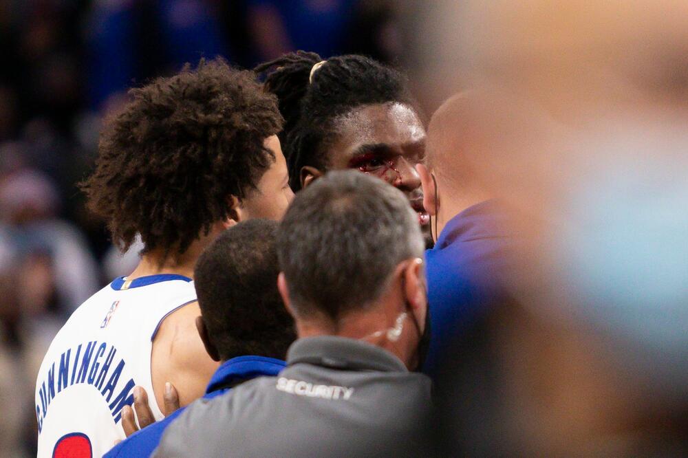 POZNATE KAZNE ZA KRVAVI OBRAČUN NA PARKETU: Lebron i Stjuart suspendovani!