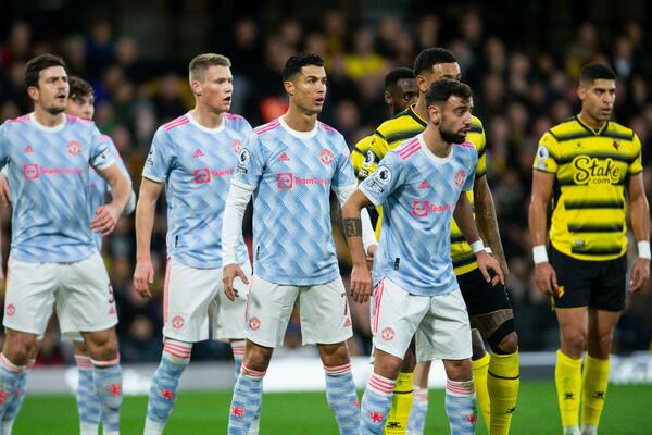 "ĐAVOLJA" POSLA: "Ostrvo" PODRHTAVA! Junajted PIKIRAO legendarnog Italijana koji je sa Sitijem osvojio TITULU!