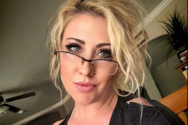 TERA DECU U SOBU KAKO BI SVAKU NOĆ RADILA SRAMOTNU STVAR: Mnogi bi je poželeli zbog OVOGA