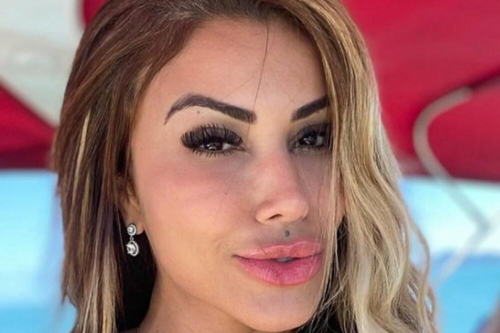 "BILO JE LEPO DOK JE TRAJALO": Odlučila da se uda za SEBE SAMU, a sada je iz 1 razloga ipak odlučila da se RAZVEDE!