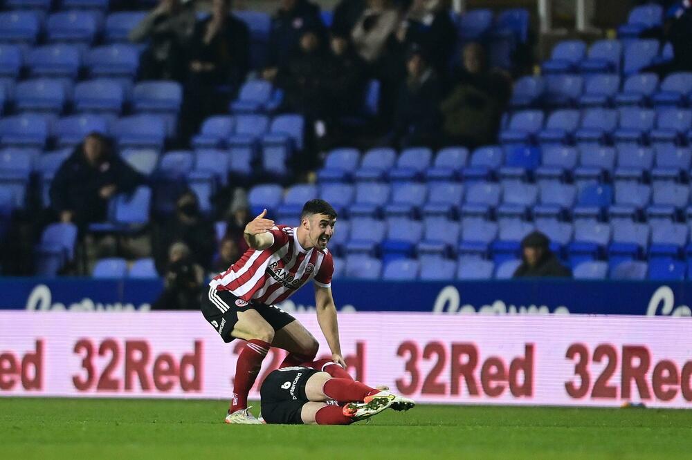 KOLABIRAO NASRED TERENA, LEKARI BRZO REAGOVALI: Potreseni Jokanović otkrio kakvo je stanje bivšeg asa Rendžersa!