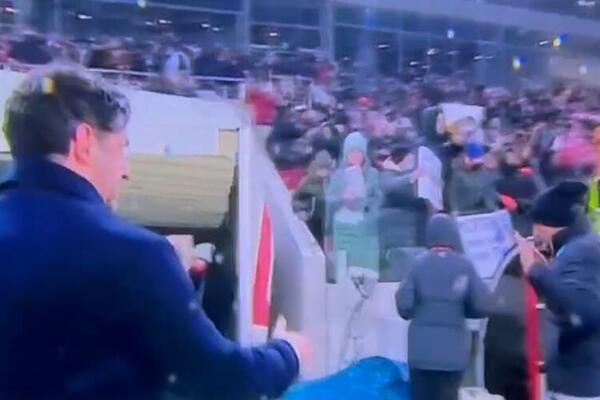 SRAMOTAN POTEZ SPALETIJA: Odbio da se rukuje sa trenerom Spartaka nakon poraza, reakcija Vitorije govori sve! VIDEO