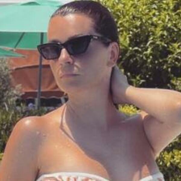 NEKONTROLISANO JE JELA OVU OMILJENU NAMIRNICU, PA SEBI NAPRAVILA PAKAO: Nisam mogla da se "otkačim" od nje (FOTO)