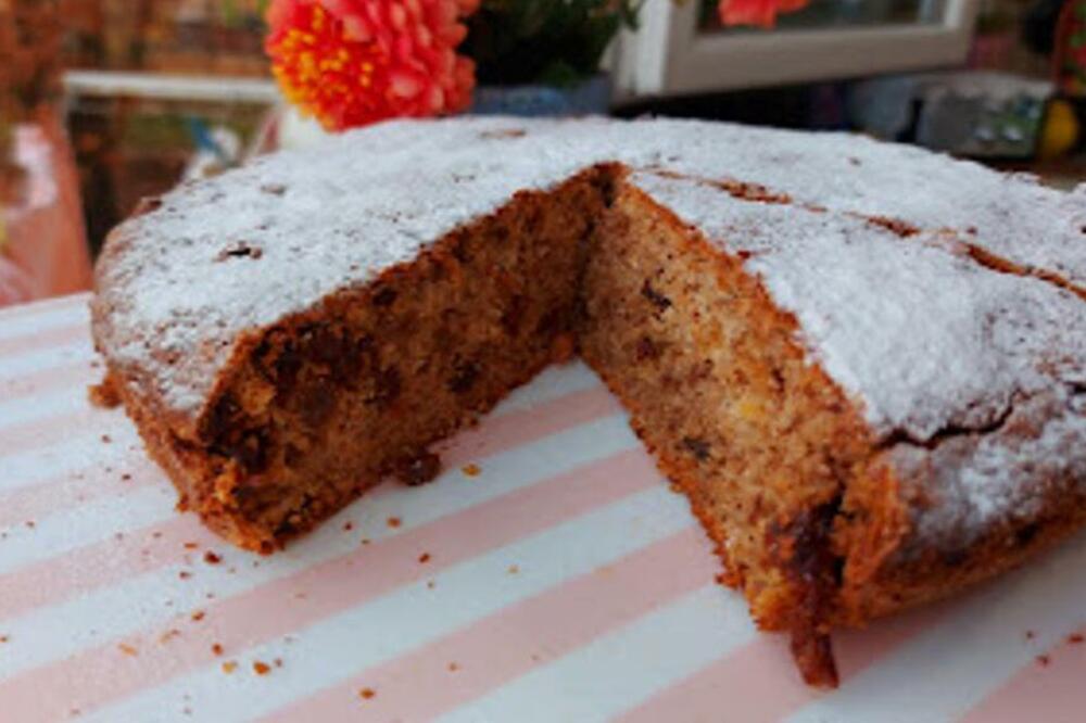 LJUBITELJI SLATKOG, OVAJ KOLAČ JE ZA SVAČIJI UKUS: Sprema se U TREN OKA, NEMA BOLJEG IZBORA (VIDEO)