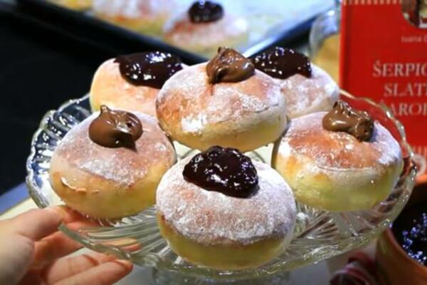 KROFNE IZ SNOVA! Meke, lagane i peku se u RERNI (VIDEO)