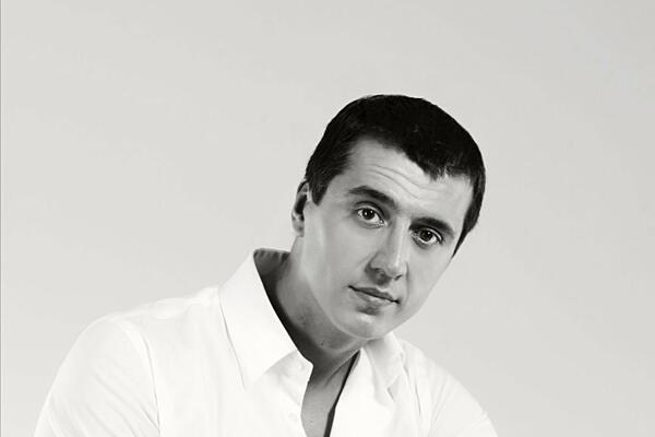 "TEŠKO JE, IMA KONTRAINDIKACIJE!" MARKO BULAT OTKRIO SVE O ŽENINOJ BOLESTI:Pevač za Espreso progovorio i o PREVARI!