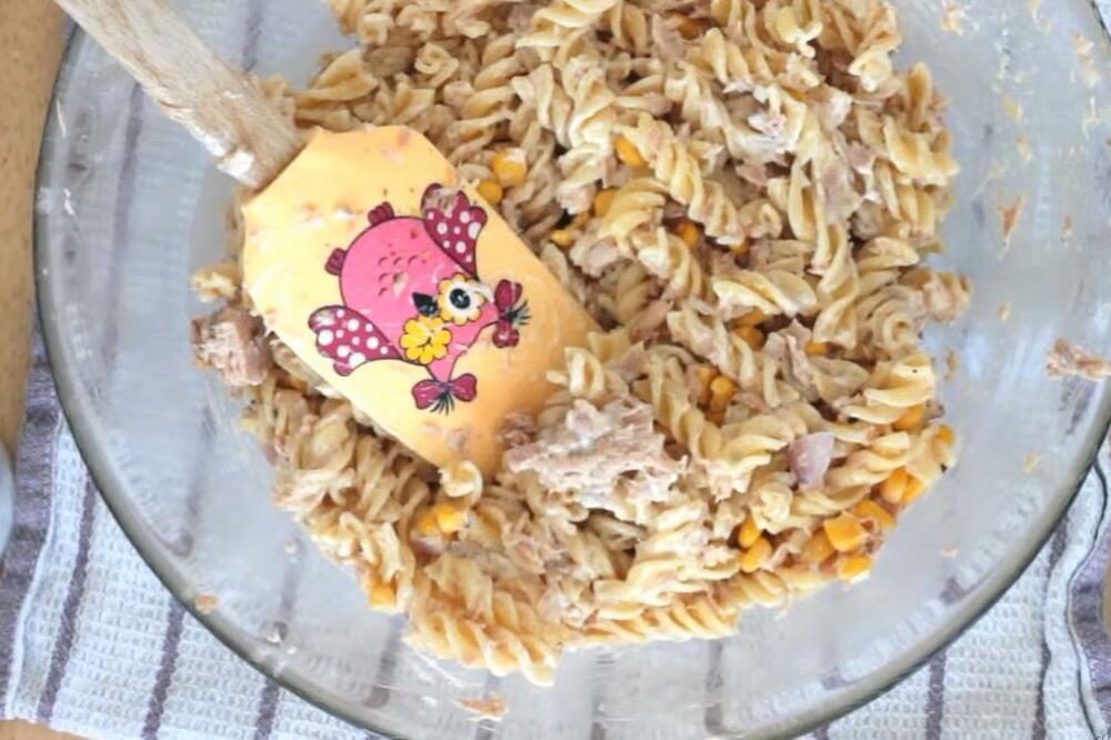 OVO JELO LADNO MOŽETE DA PONESETE NA POSAO: Praktično se jede, lako se sprema! (FOTO)