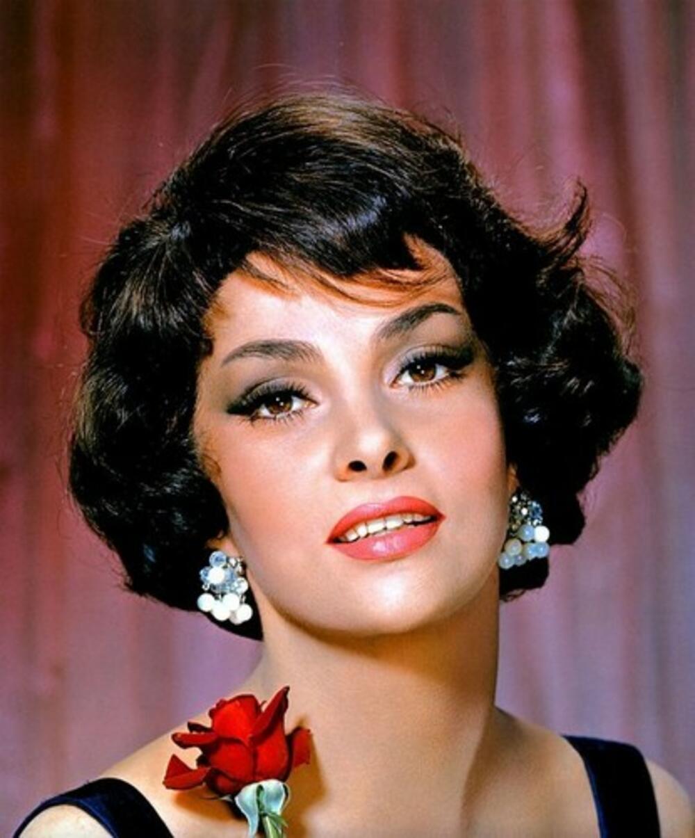 Gina Lollobrigida, Đina Lolobriđida