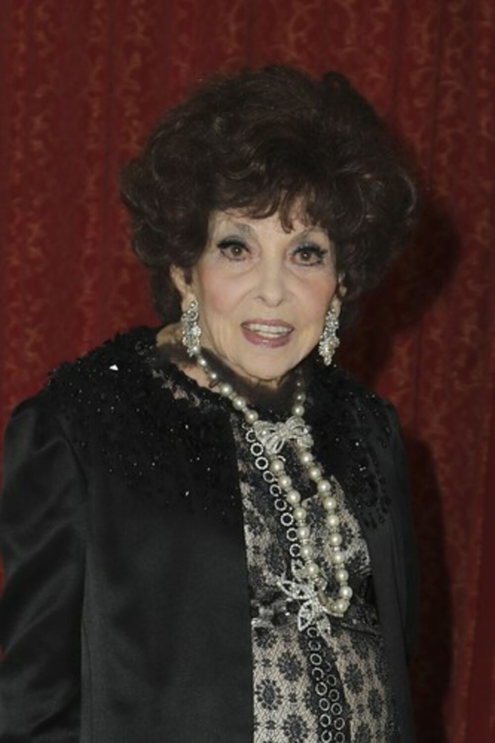 Gina Lollobrigida, Đina Lolobriđida